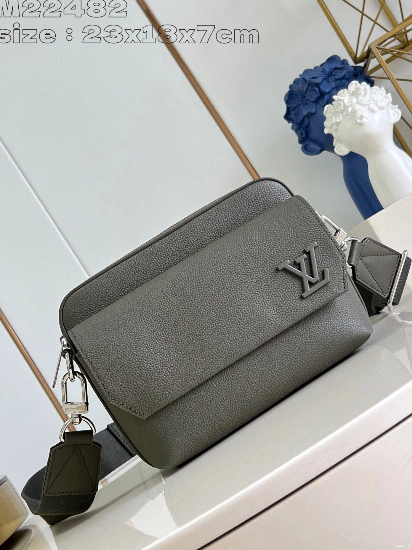 VUITTON Messenger-23.5*18*7CM Fastline LOUIS 0726